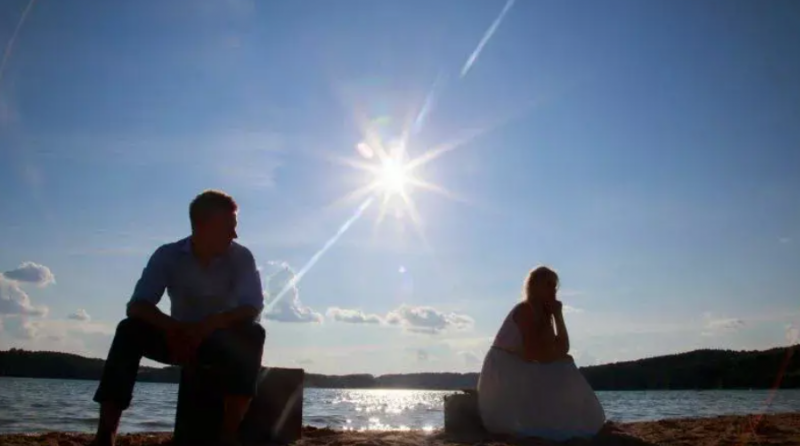 Neištikimi žmonės