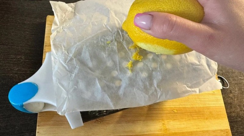 Kaip teisingai tarkuoti citrinos žievelę